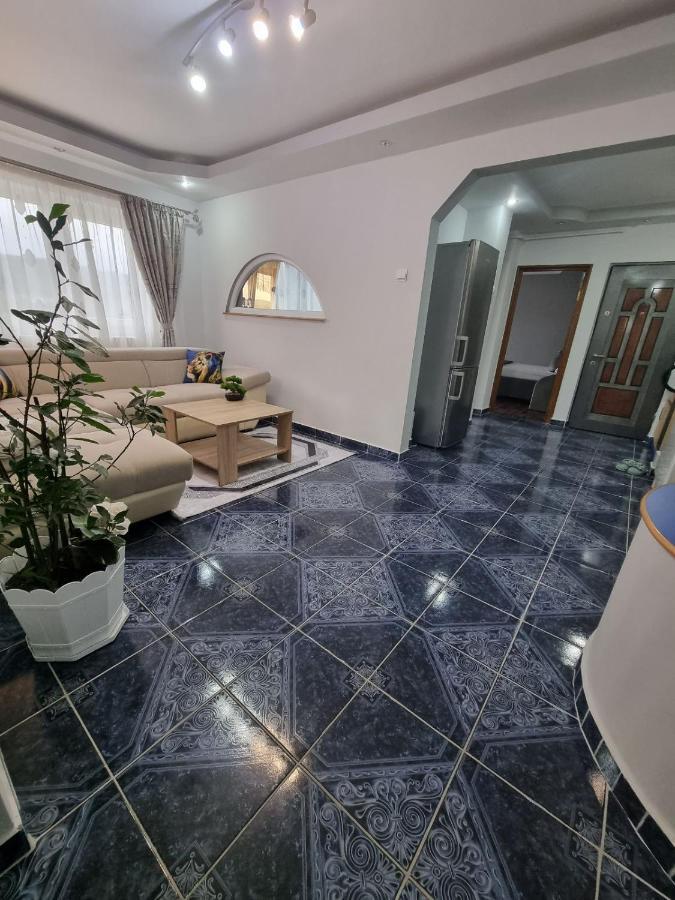 Emily Residence Curtea de Argeş Exteriör bild